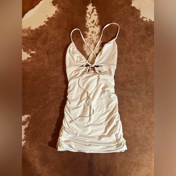 White mini dress good for going out 
size small - Picture 1 of 5